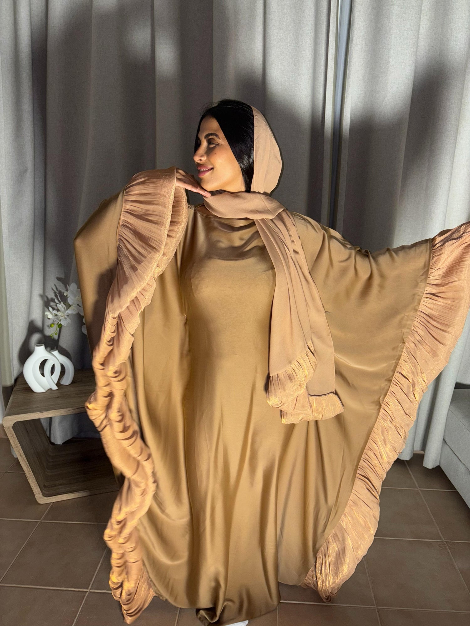 Abaya à volant