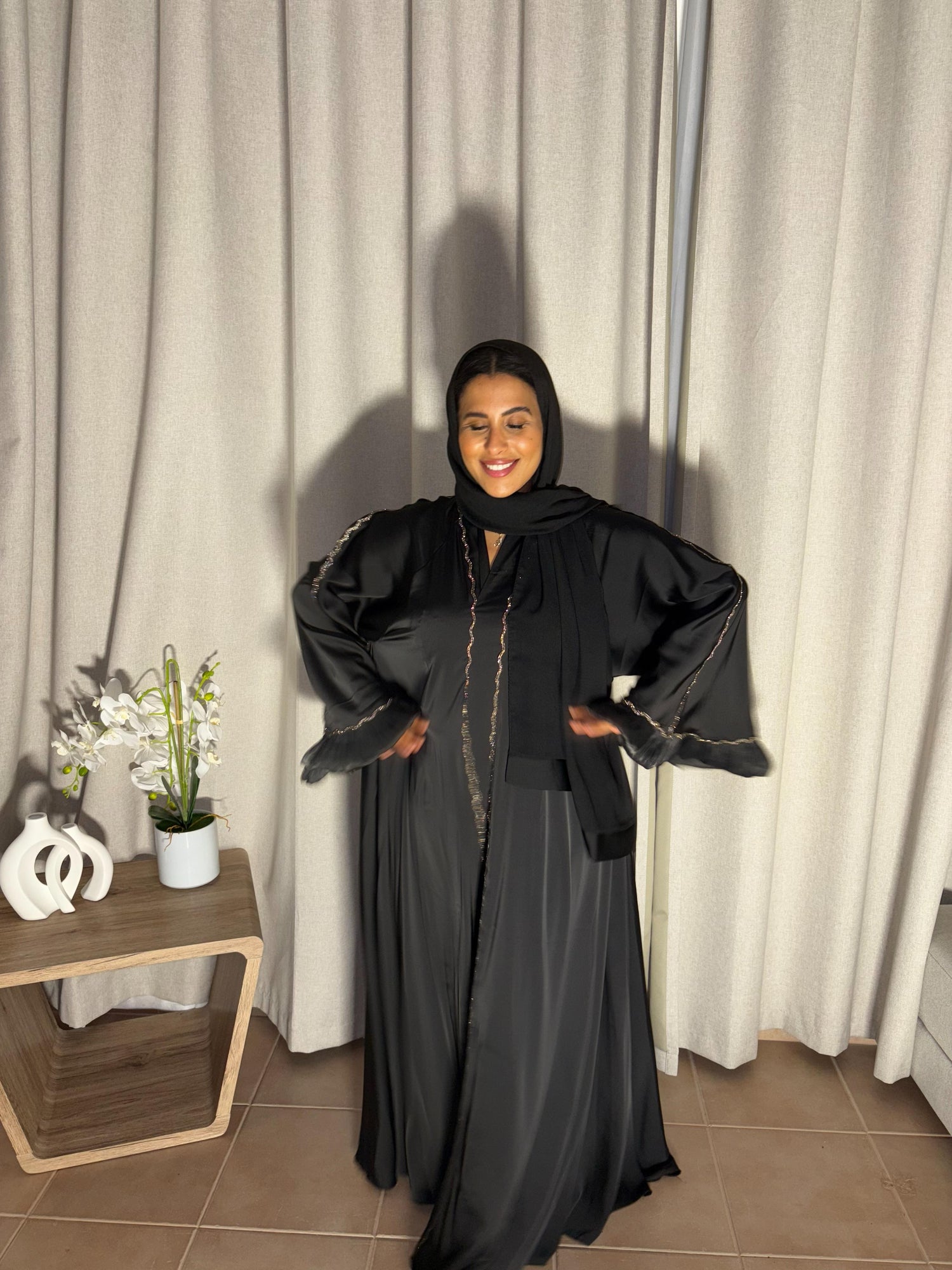 Abaya noir manche bouffante